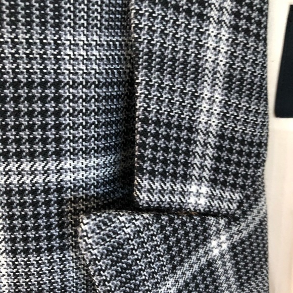 Posh plaid duster trench by Mo&Co - Picture 3 of 8